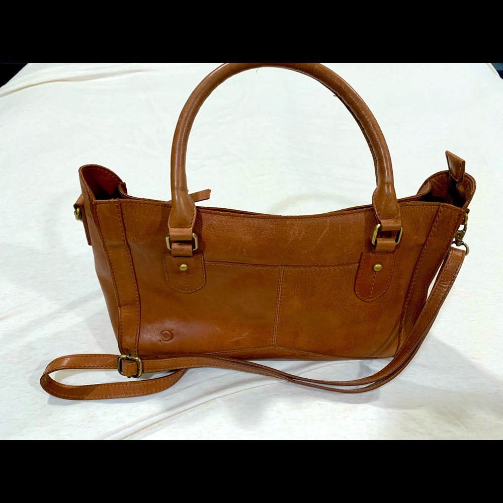 BORN 100% Genuine leather purse